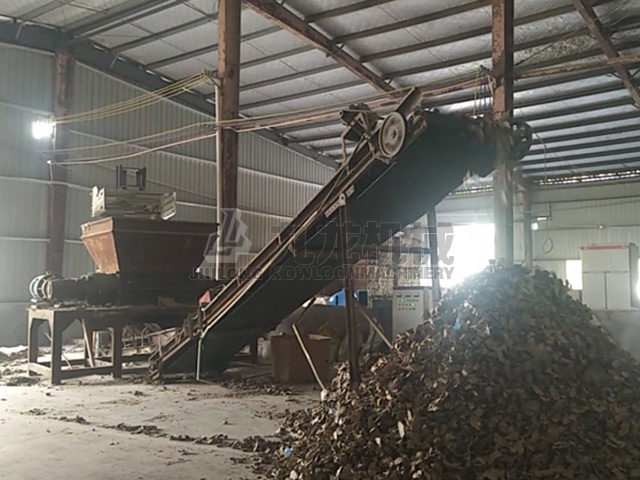 湖南廢紙撕碎、粉碎生產(chǎn)線現(xiàn)場