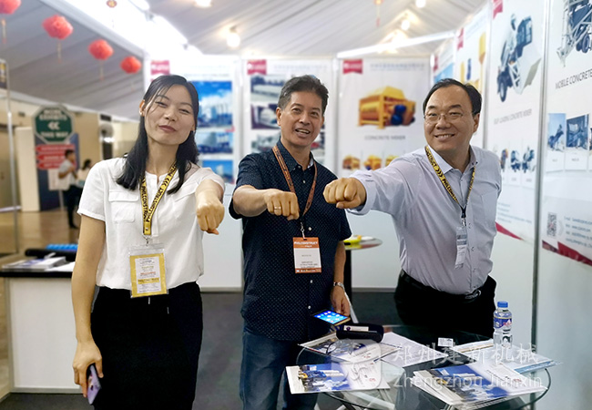 建新機(jī)械混凝土攪拌設(shè)備亮相菲律賓成焦點(diǎn)！